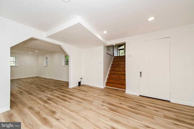 Building Photo - 628 Tazewell Rd NW