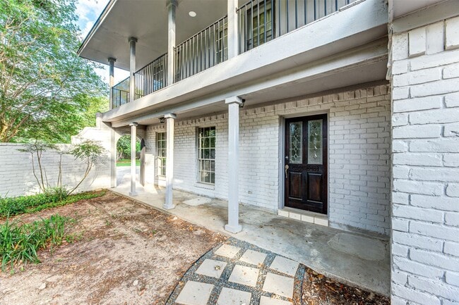 Building Photo - 603 Woodpark Dr