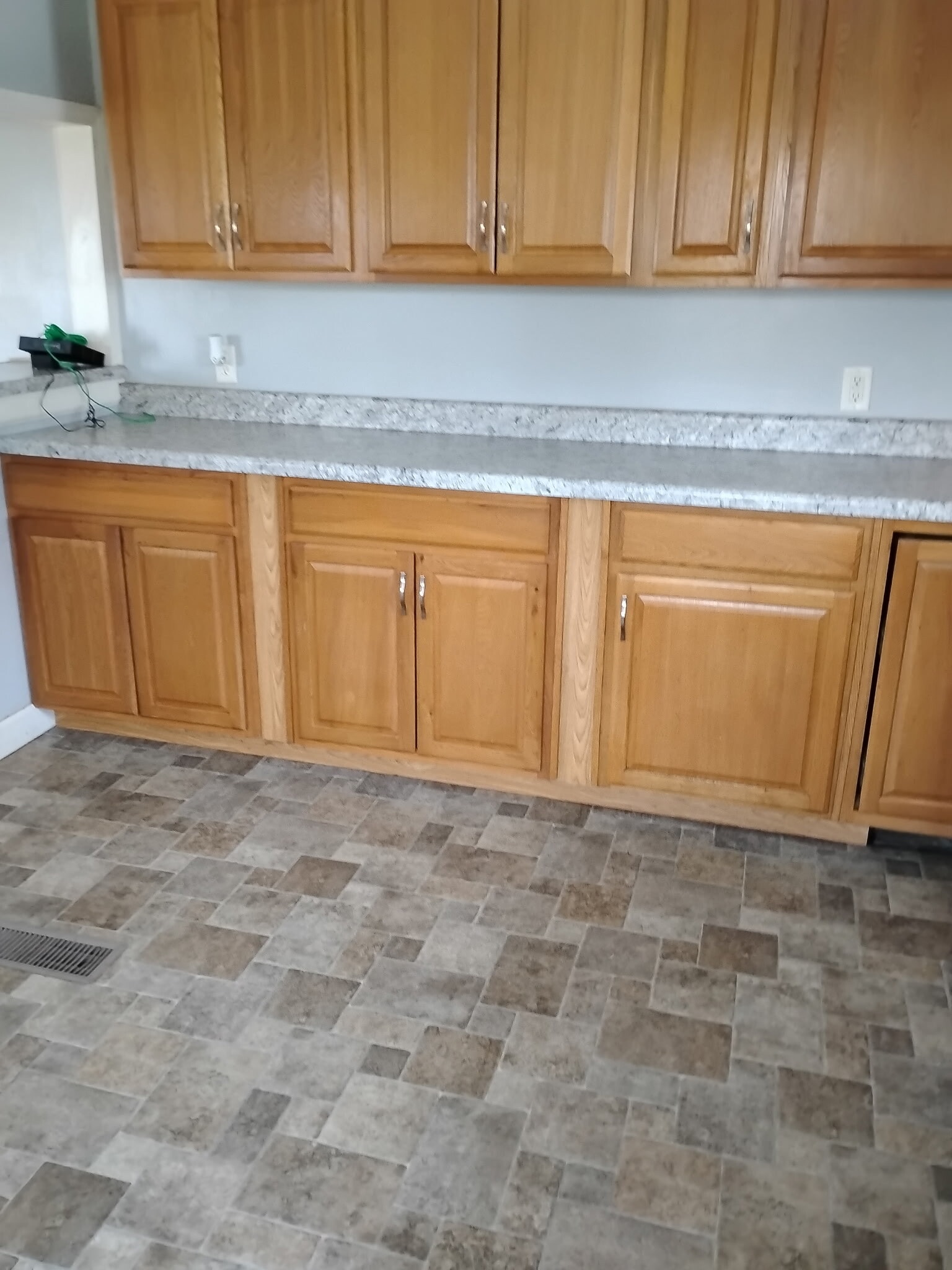 Building Photo - 306 Abens Ave