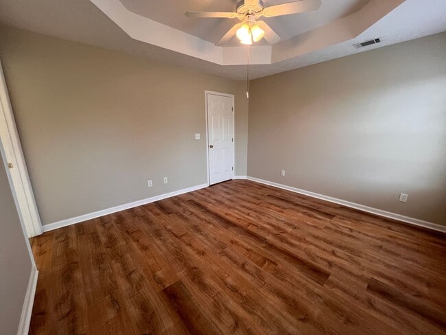 Building Photo - 204 Sand Fox Pl