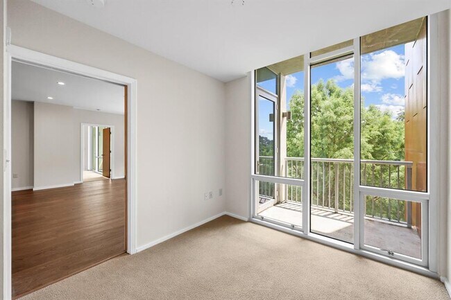 Building Photo - 1600 Barton Springs Rd