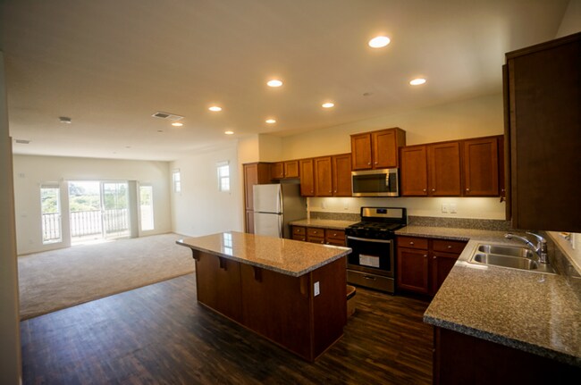 Building Photo - 7382 La Mesita Pl