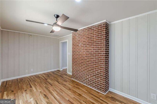 Building Photo - 1624 Dodson Dr SW