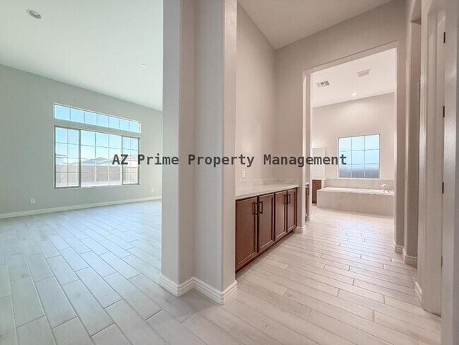 Building Photo - 20464 E Calle de Flores