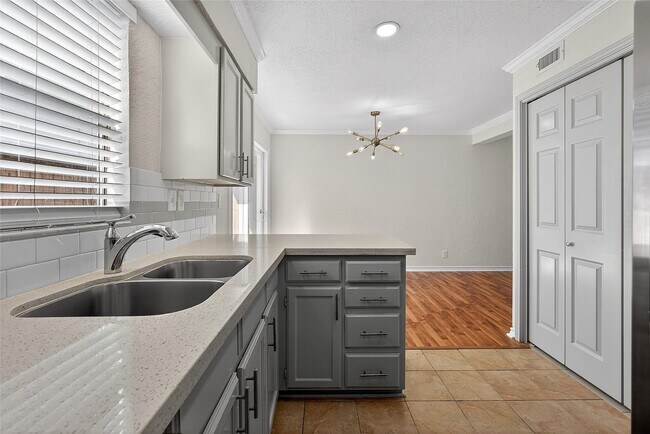 Building Photo - 1221 Cedar Post Ln