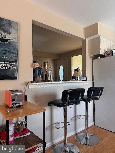 Building Photo - 633 Hampton Ave