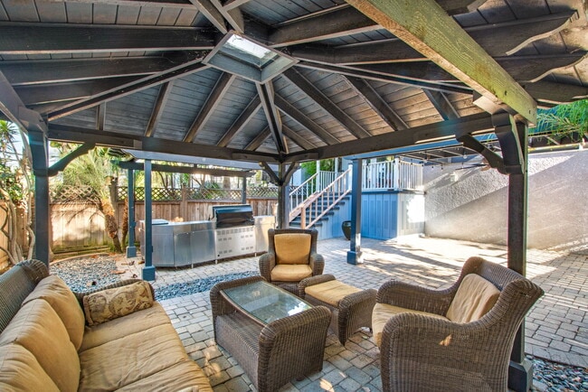 Building Photo - 34507 Camino El Molino