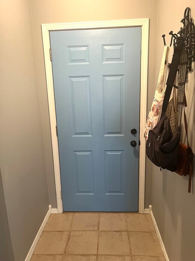 Building Photo - 390 Brook Ave