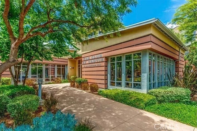 Building Photo - 16 Compass Ct