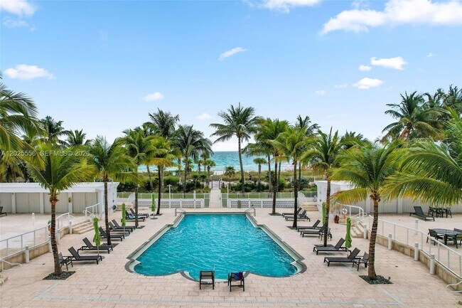 Building Photo - 4925 Collins Ave
