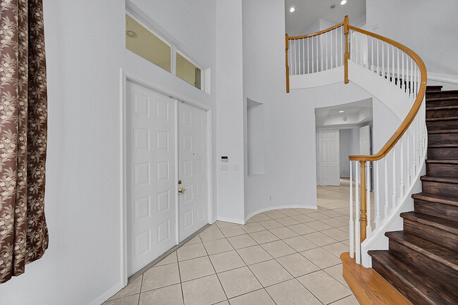 Building Photo - 4627 Windward Cove Ln