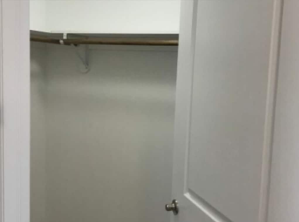 Building Photo - 64 Delaware St