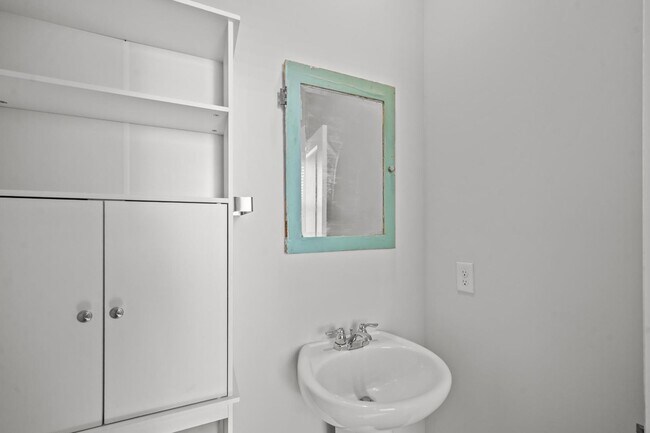 Building Photo - 72 Knotty Ct