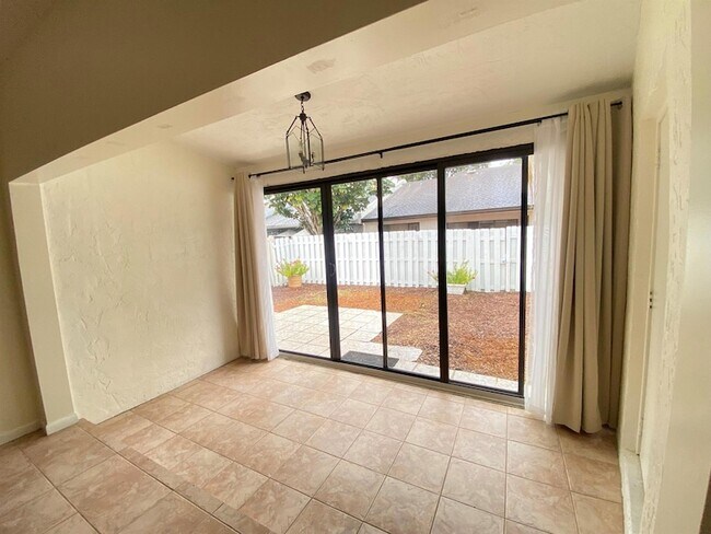 Building Photo - 6729 NW 29th Way