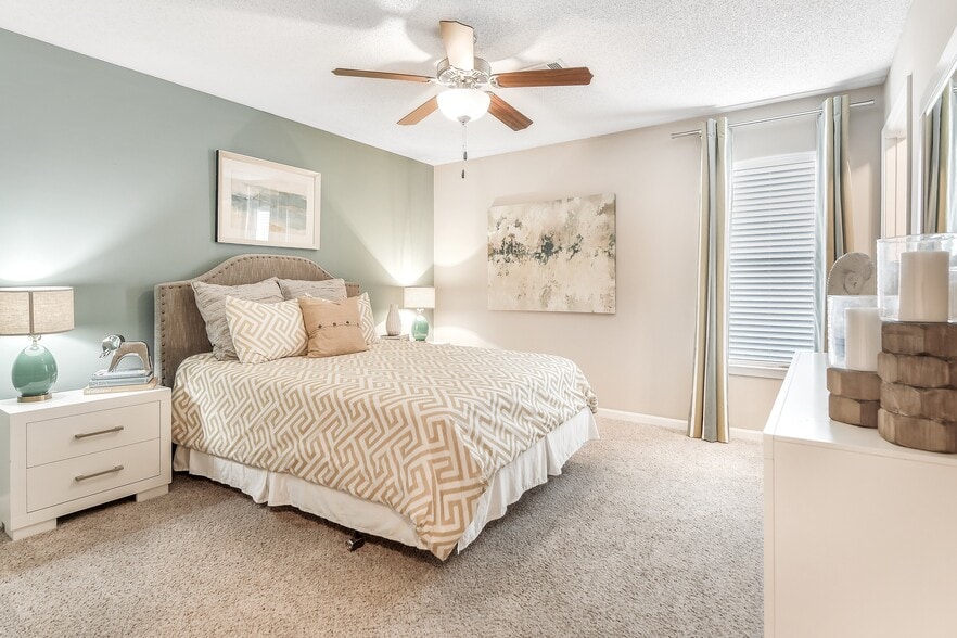 Building Photo - Avalon Apartment Homes