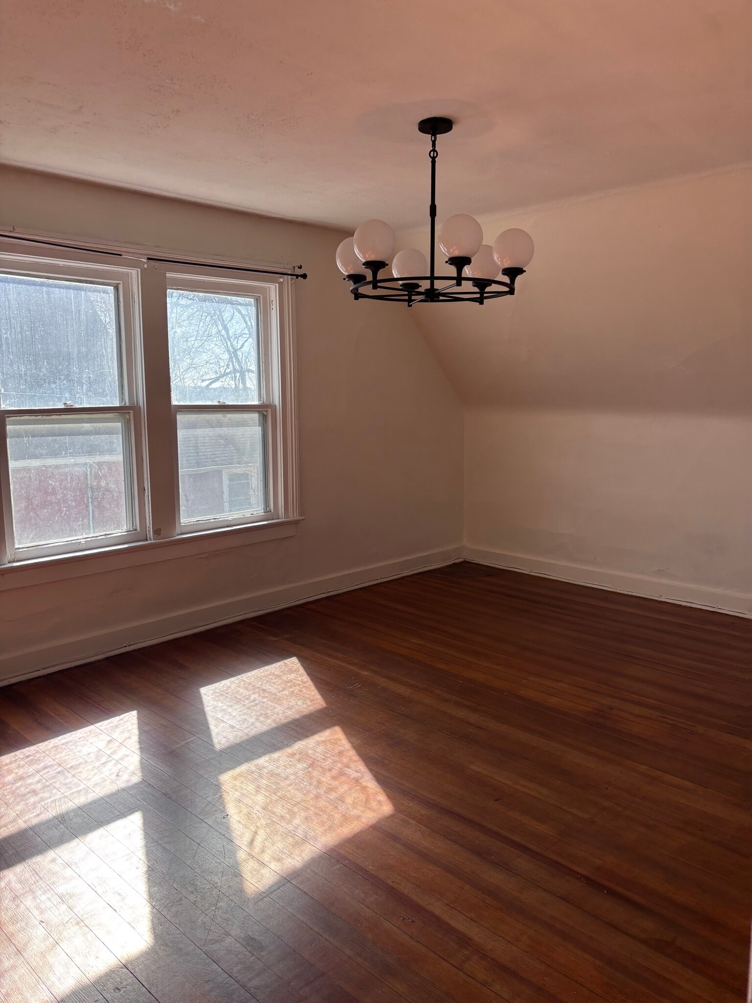 Building Photo - 437 Wright St