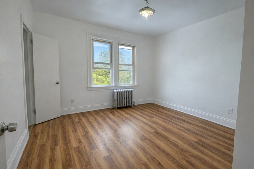 Bedroom #1 - 202 S Stiles St