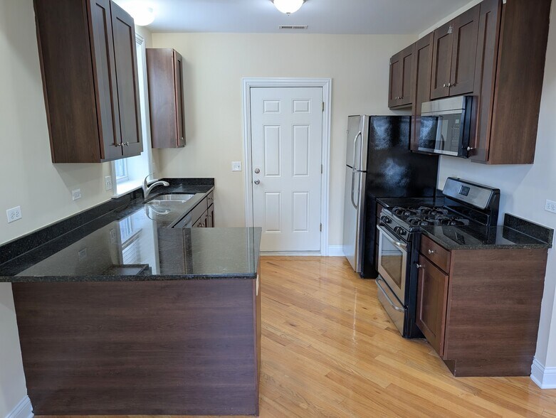 Building Photo - 4017 N Central Park Ave