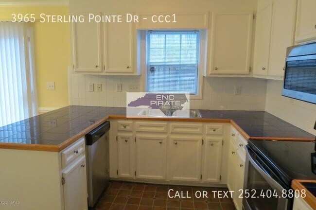 Building Photo - 3965 Sterling Pointe Dr