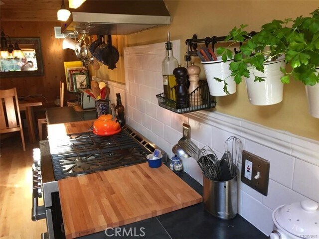 Building Photo - 456 S Skyline Dr