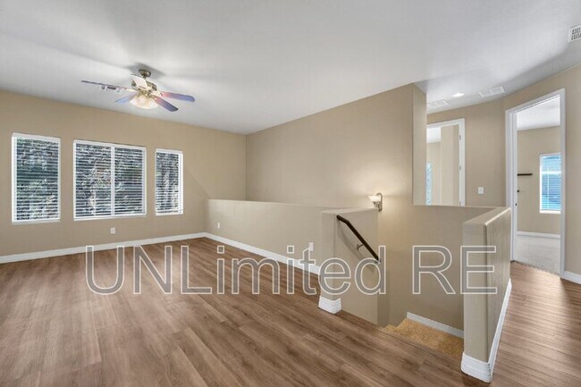 Building Photo - 1201 N Warm Springs Trail