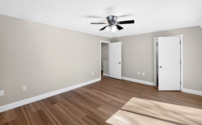 Building Photo - 213 Bayberry Hill Ln