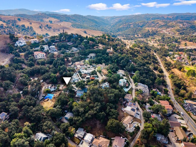 Building Photo - Stunning Mountain Views in Chino Hills for...