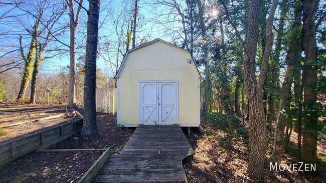 Building Photo - 1020 Wofford Ln