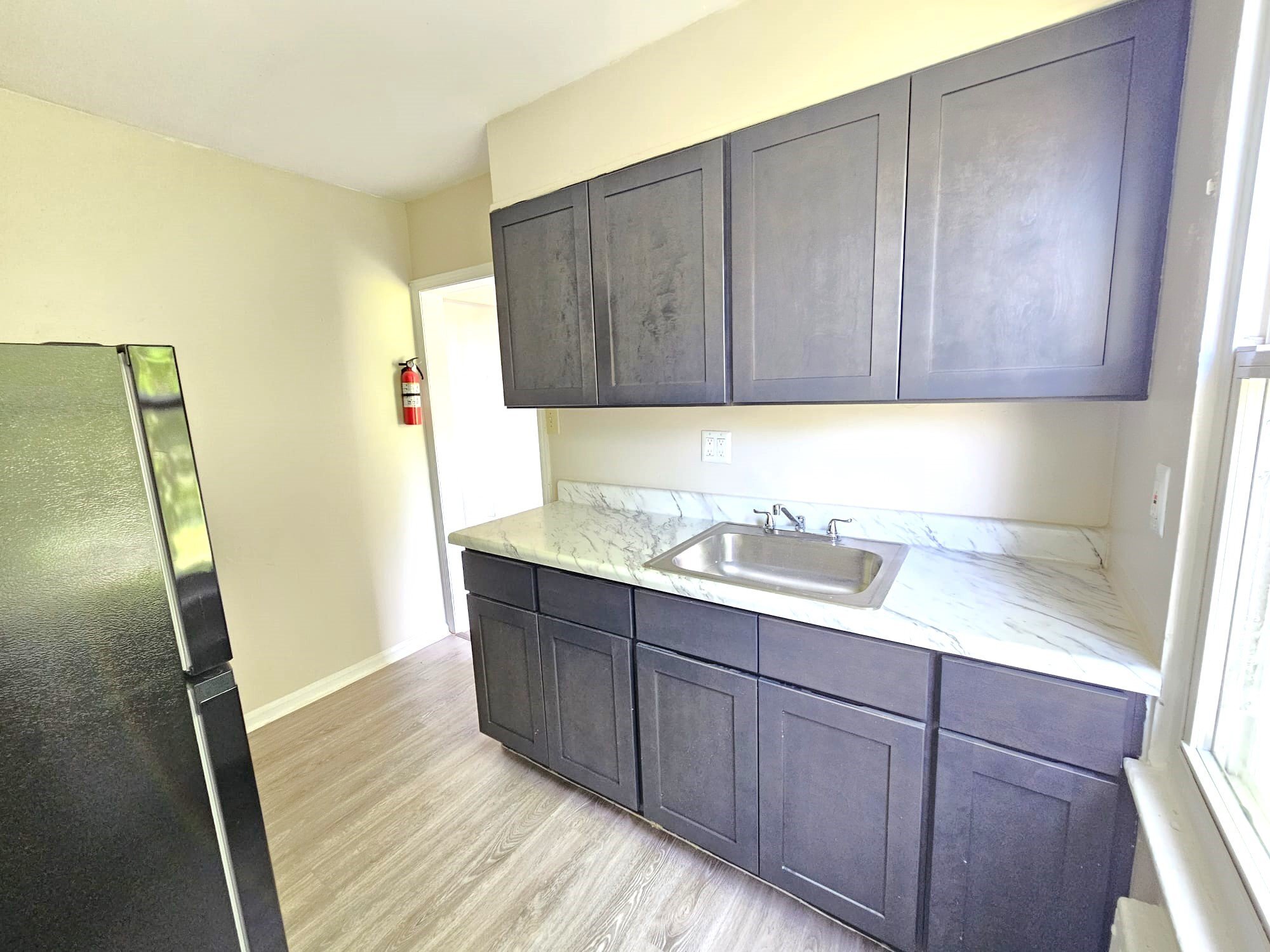 Building Photo - 1001 S Main St