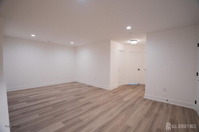 Building Photo - 85 Mustang Dr