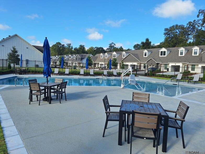 Building Photo - 14810 Jefferson Hwy