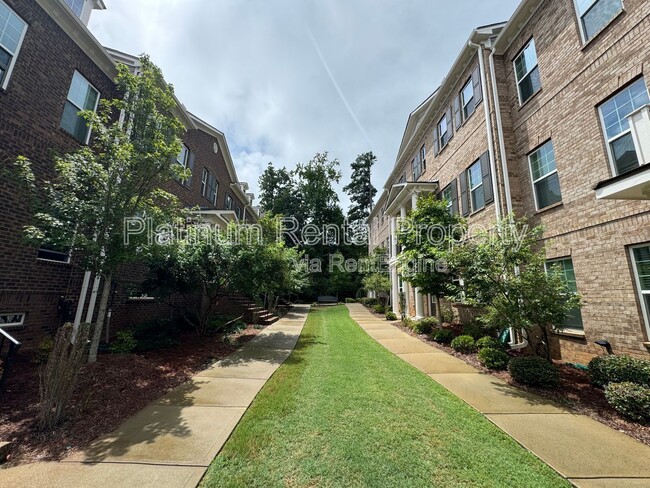Building Photo - 707 Topsail Ln