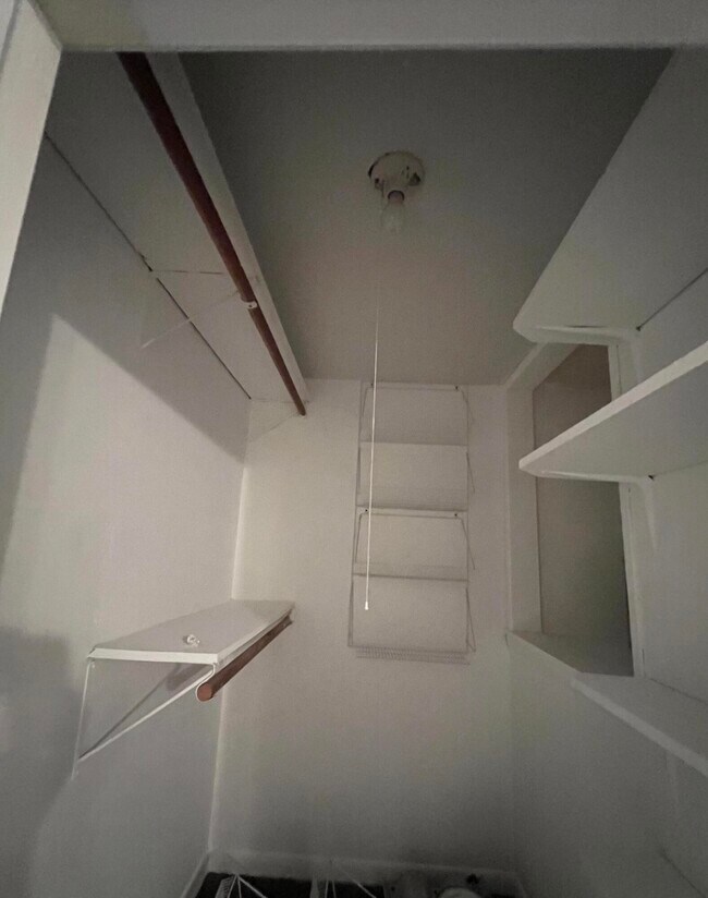 Building Photo - 2829 SW Cornell Ave