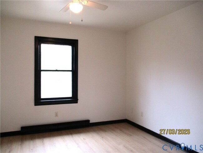 Building Photo - 13370 Greenwood Rd