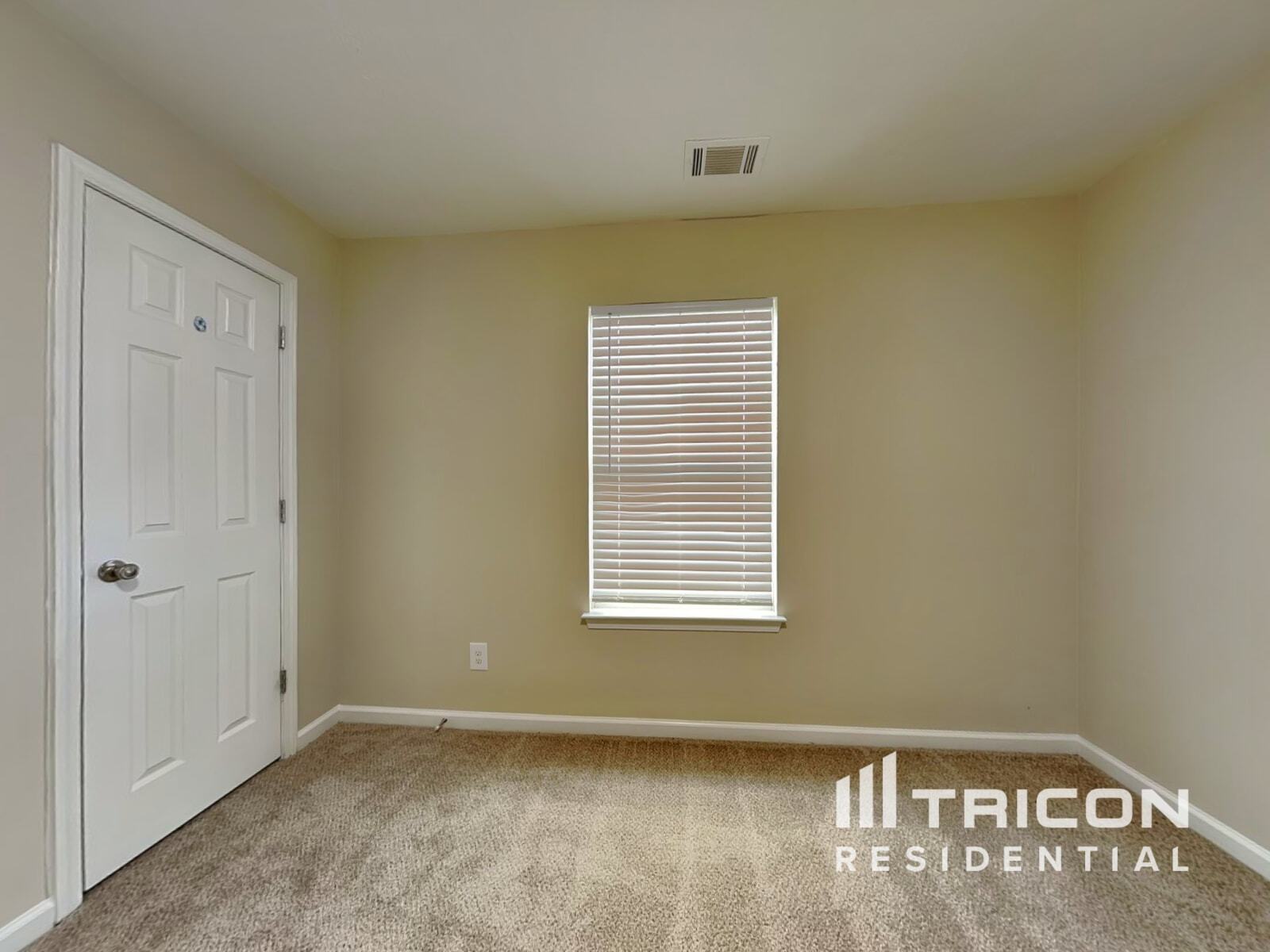 Building Photo - 6039 Reynolds Cir