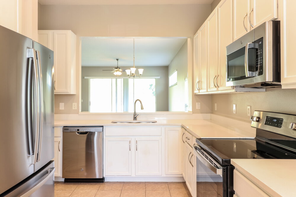 Building Photo - 30721 Pumpkin Ridge Dr