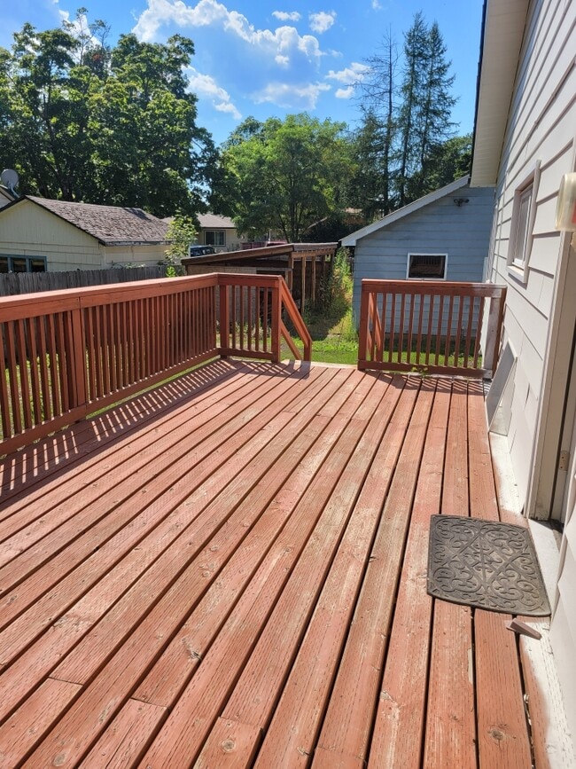 Building Photo - 228 E Spokane Ave