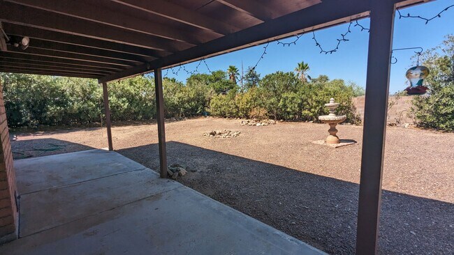 Building Photo - 6801 N Camino De La Tierra