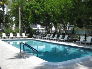 Building Photo - 6417 Bay Club Dr