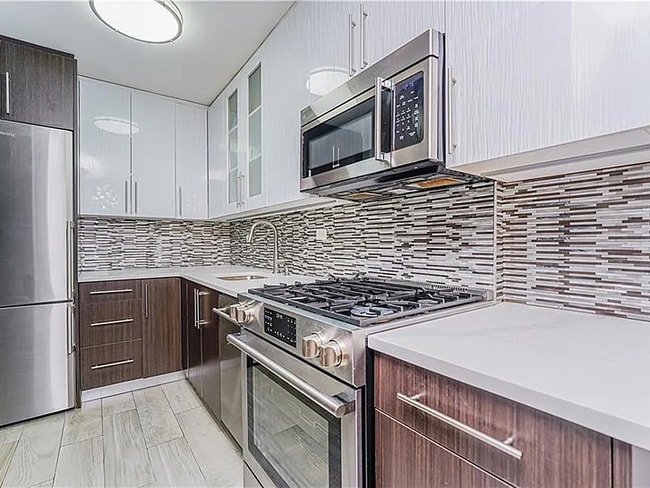 Building Photo - 458 Neptune Ave