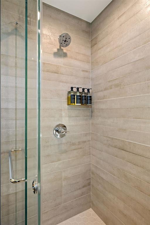 Building Photo - 1304 Comal St