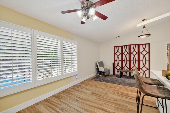 Building Photo - 2700 Yarmouth Dr