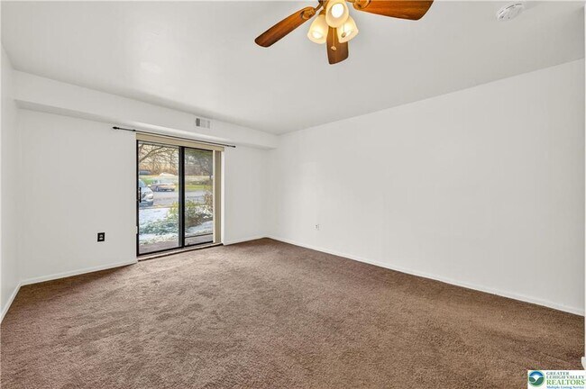 Building Photo - 1575 Creekside Rd