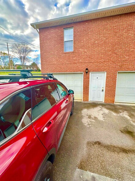 Building Photo - 801 Old Gray Station Rd