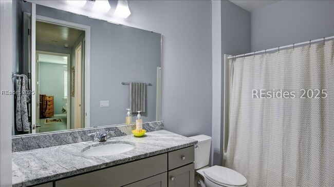 Building Photo - 231 Flip Flop Ct