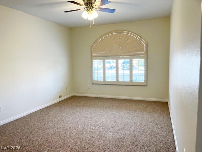 Building Photo - 16 Oak Hollow Ct