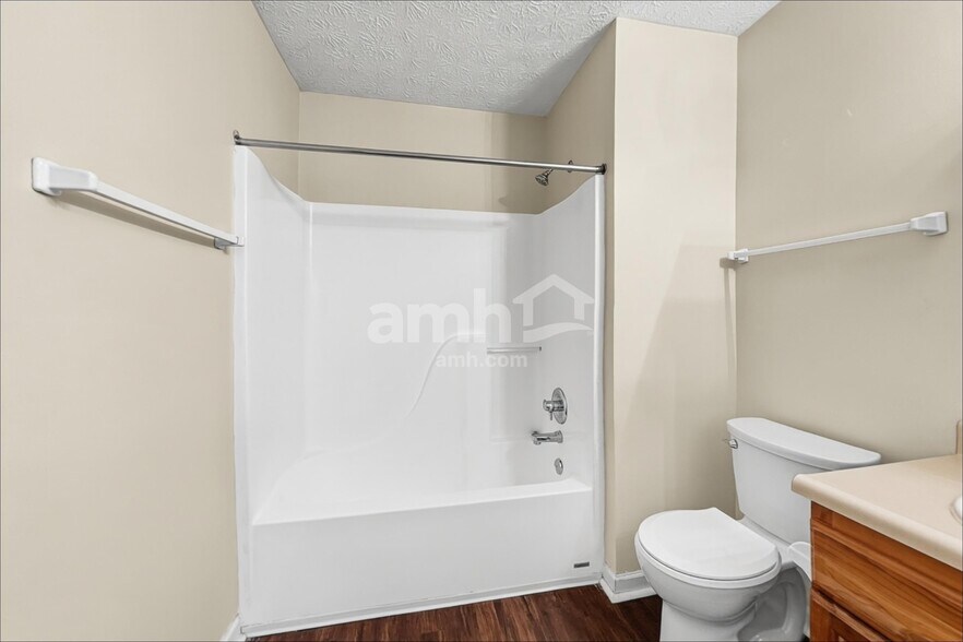 Building Photo - 13227 Summerwood Ln