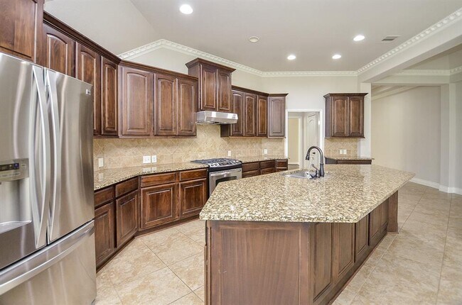 Building Photo - 27011 Cliff Pointe Ln