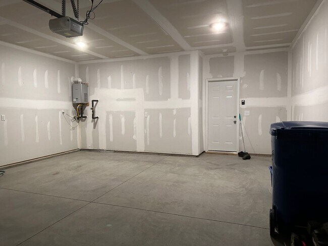 Building Photo - 865 Barley Lp