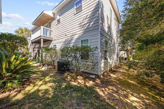Building Photo - 105 Weatherboard Court